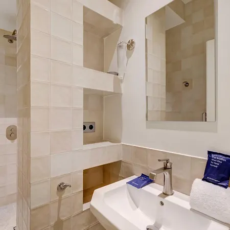 Apartment Charming Flat -2p- Montmartre Paris